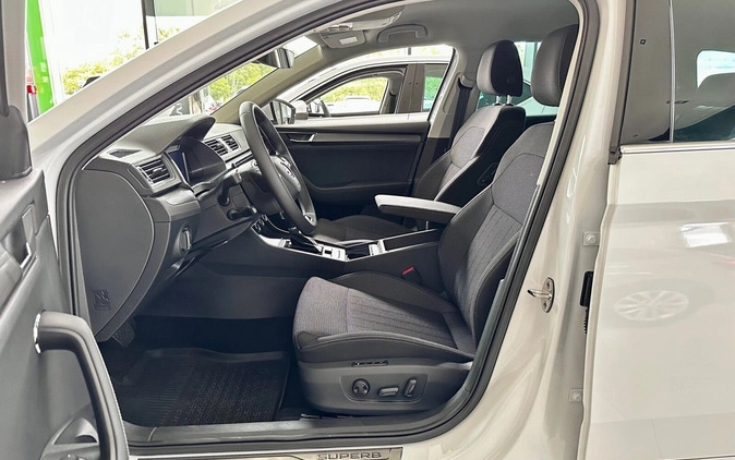 Skoda Superb cena 169890 przebieg: 4, rok produkcji 2024 z Skwierzyna małe 79